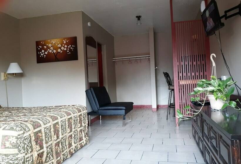 Отель Longview Inn