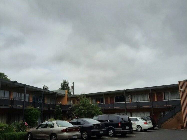 Отель Longview Inn