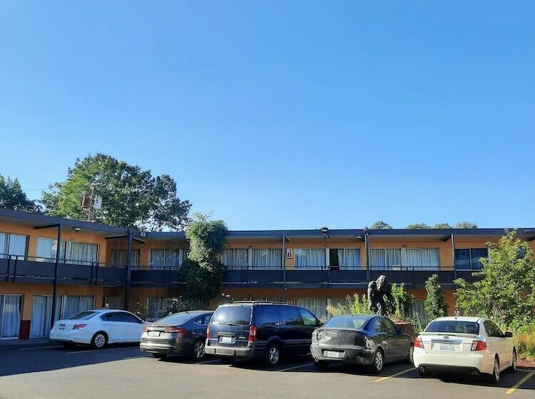 Отель Longview Inn