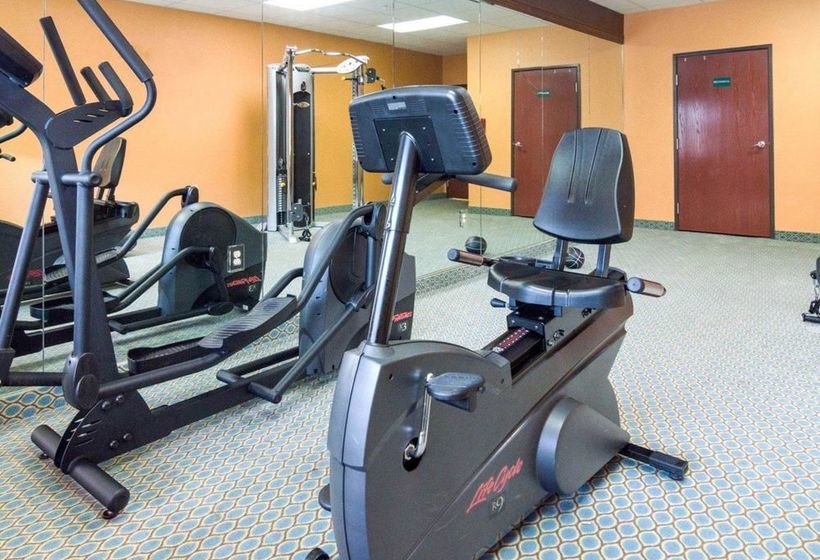 فندق Springwood Suites Houston Iah  Beltway 8