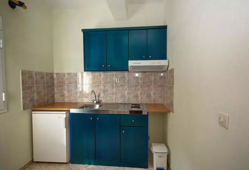 هتل Studios Nelli Alonissos