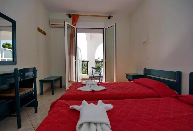 هتل Studios Nelli Alonissos