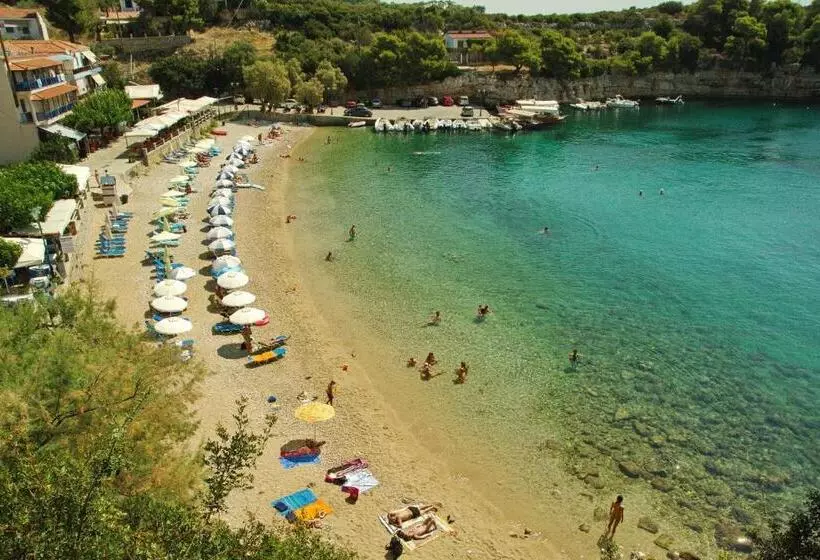 هتل Studios Nelli Alonissos