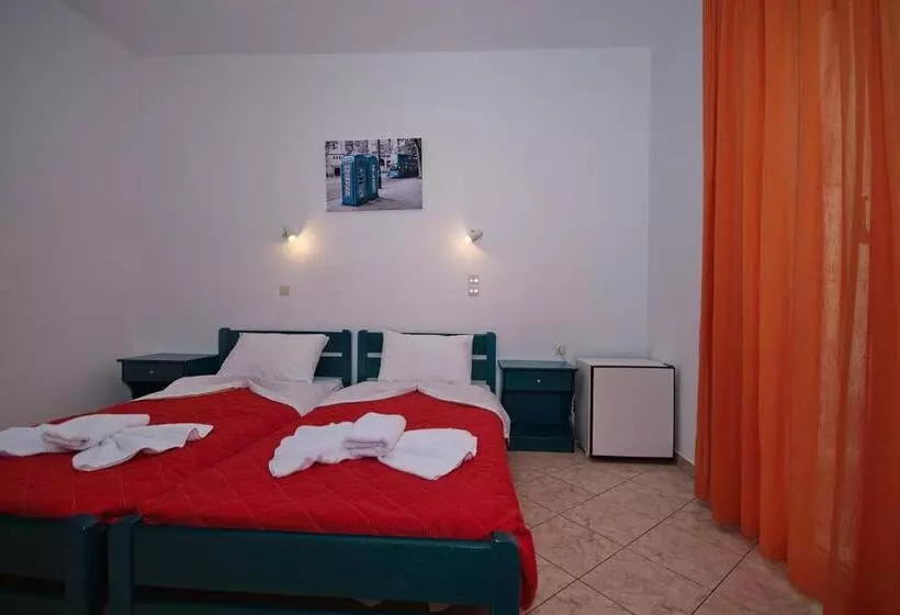 هتل Studios Nelli Alonissos