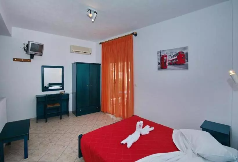 هتل Studios Nelli Alonissos