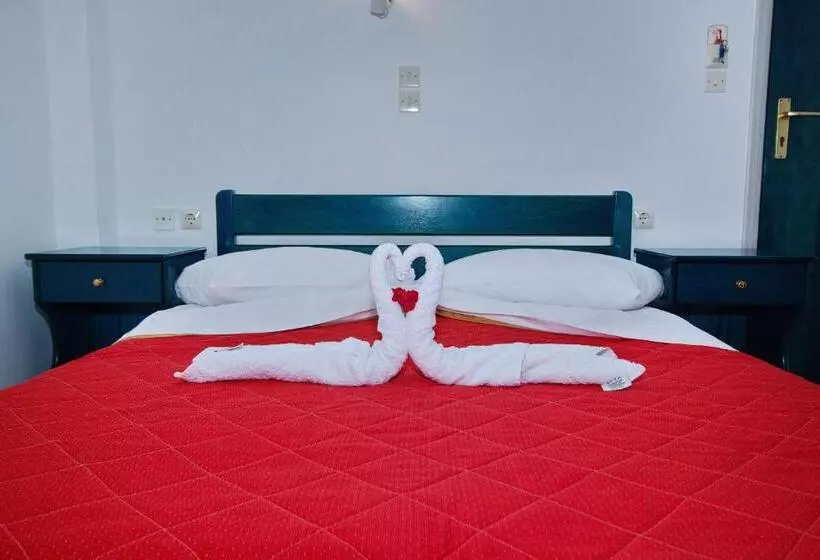 هتل Studios Nelli Alonissos