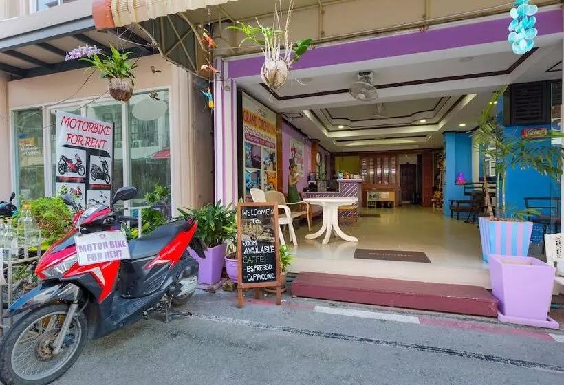 Hotel Grand Orchid Inn