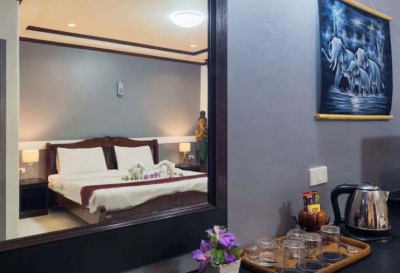 Hotel Grand Orchid Inn