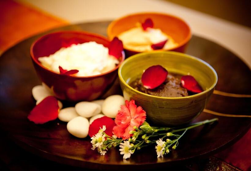 בית מלון כפרי Vartika Resovilla Kuiburi Beach Resort And Villas