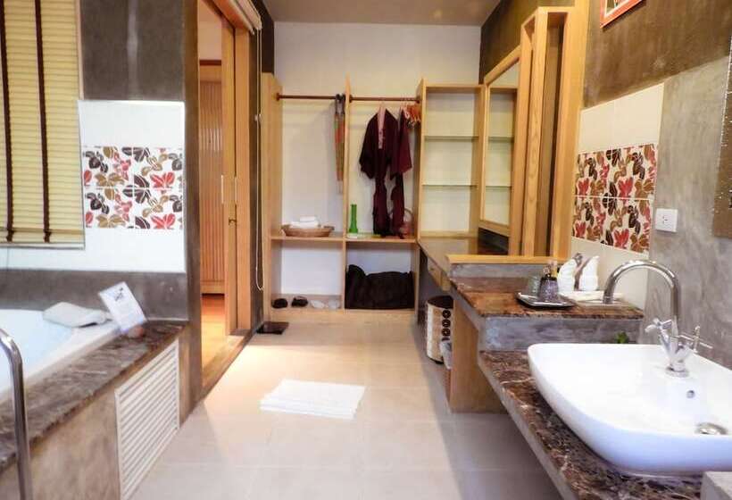 בית מלון כפרי Vartika Resovilla Kuiburi Beach Resort And Villas