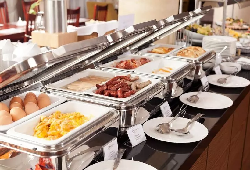 Warmiński Hotel & Conference