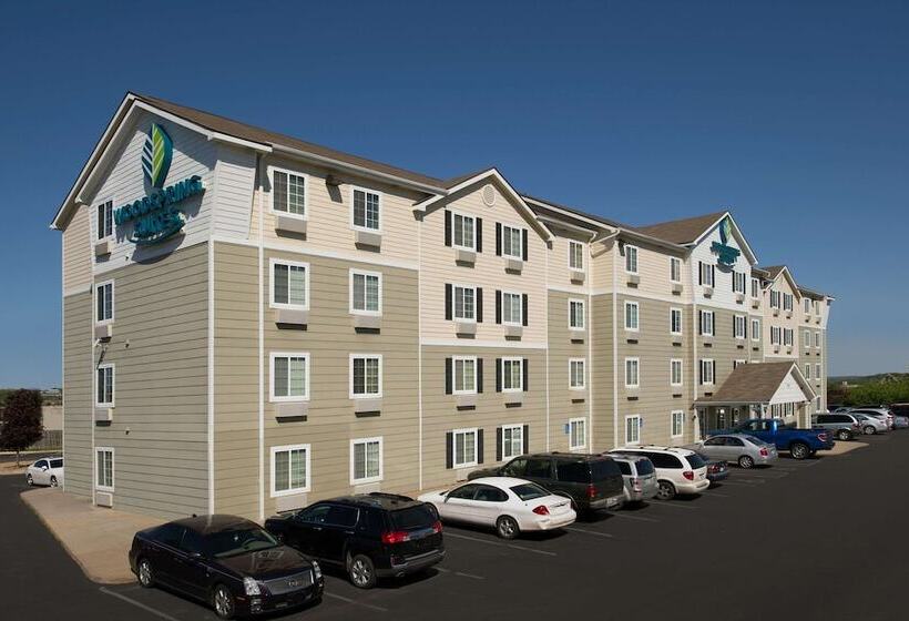 Woodspring Suites Topeka