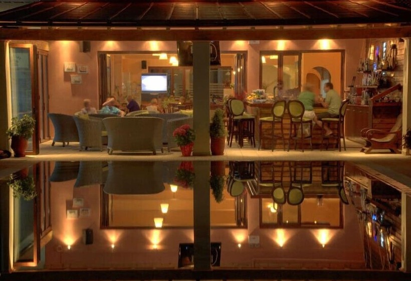 فندق Akti Arilla