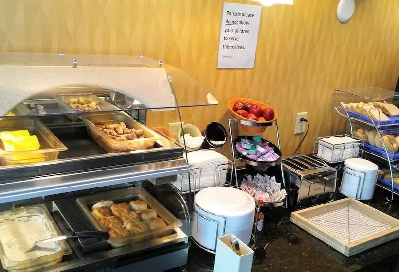 Astoria Hotel & Suites   Glendive