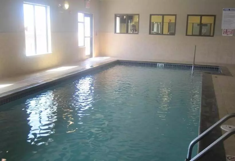 Astoria Hotel & Suites   Glendive