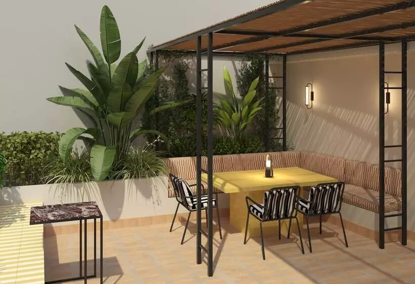 Hotelli Astikon House