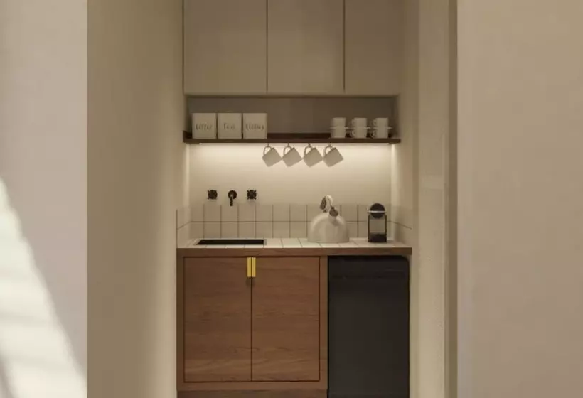 Hotelli Astikon House