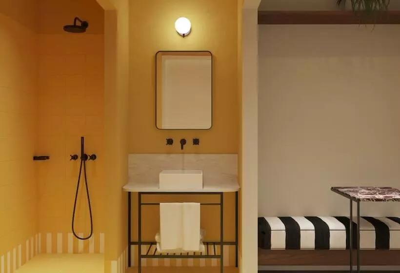 Hotelli Astikon House