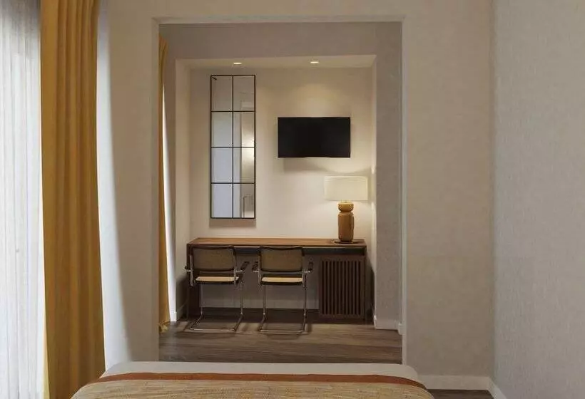 Hotelli Astikon House