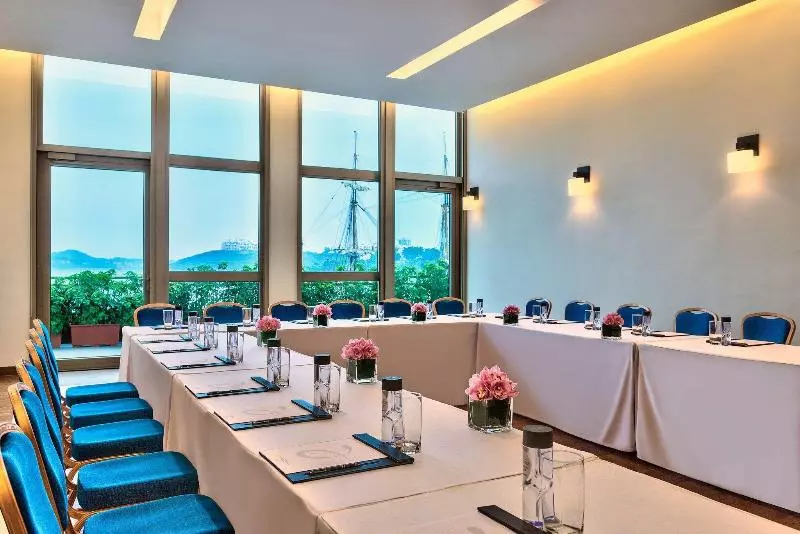 هتل Auberge Discovery Bay Hong Kong