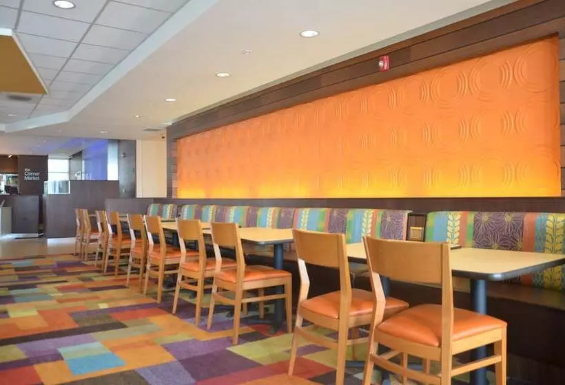 Отель Fairfield Inn & Suites By Marriott Chincoteague Island Waterfront