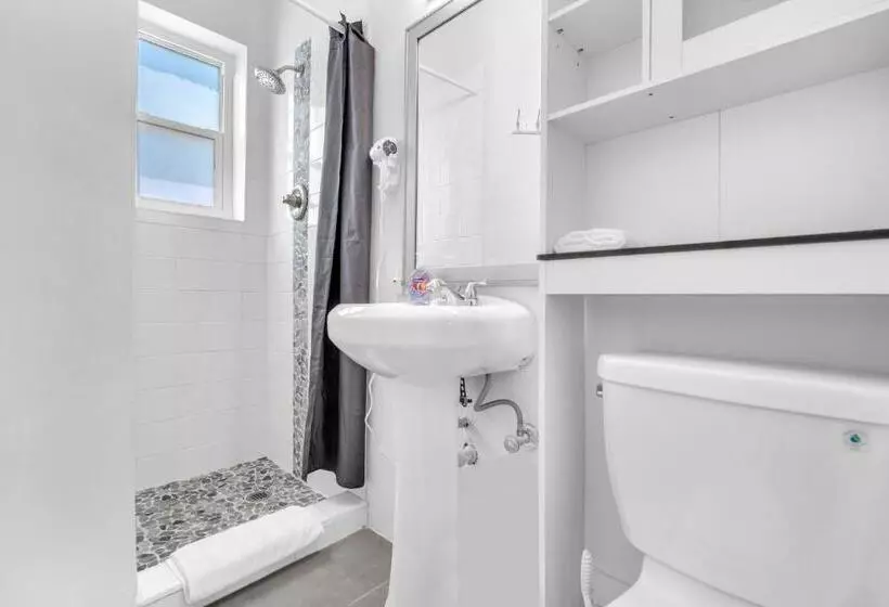 فندق Laguna Blu Beach