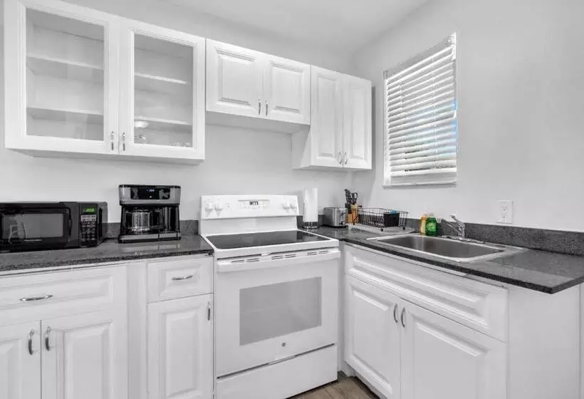 فندق Laguna Blu Beach