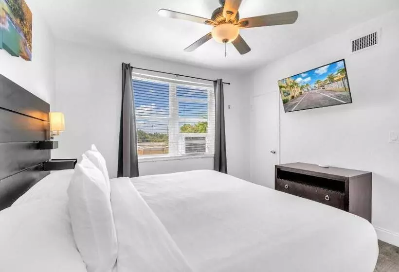 فندق Laguna Blu Beach