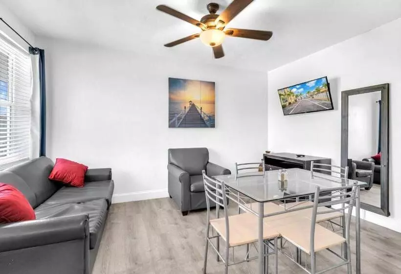 فندق Laguna Blu Beach