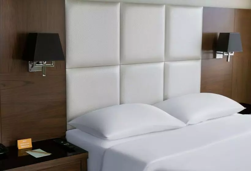 هتل Park Inn By Radisson Istanbul Asia Kavacik