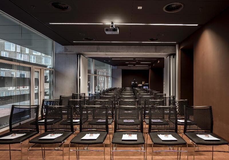 فندق Room Mate Aitana