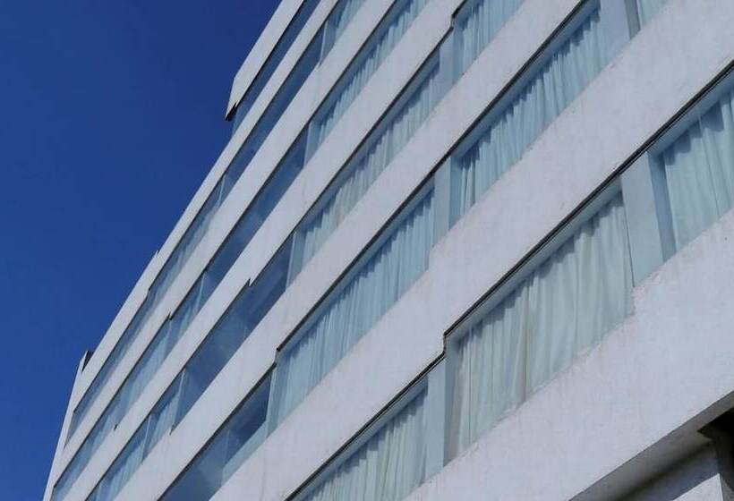 בית מלון כפרי The Aures