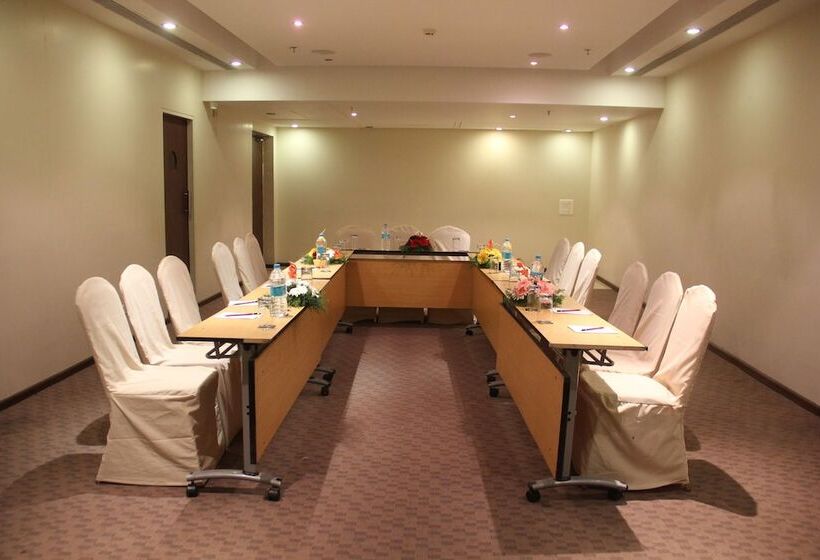 בית מלון כפרי The Aures