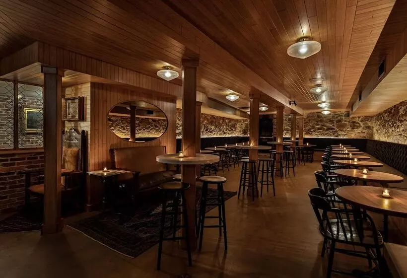 בית מלון כפרי The Holbrooke