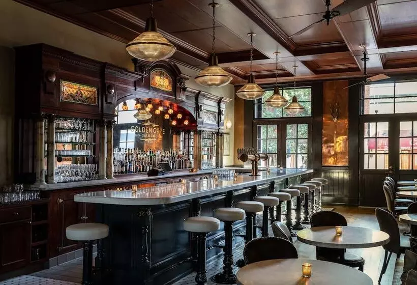 בית מלון כפרי The Holbrooke