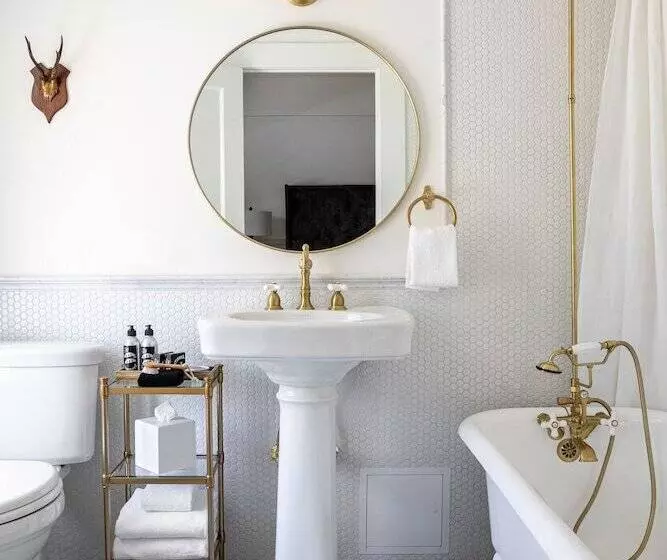 בית מלון כפרי The Holbrooke