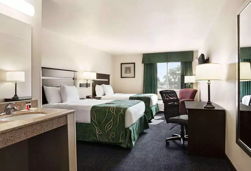 ホテル Travelodge By Wyndham Mcalester