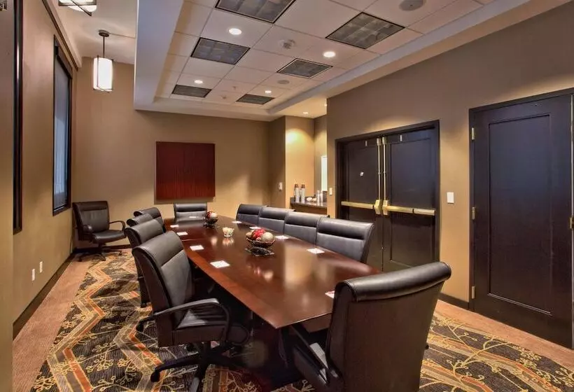 Residence Inn By Marriott Omaha Downtown Old Market Area