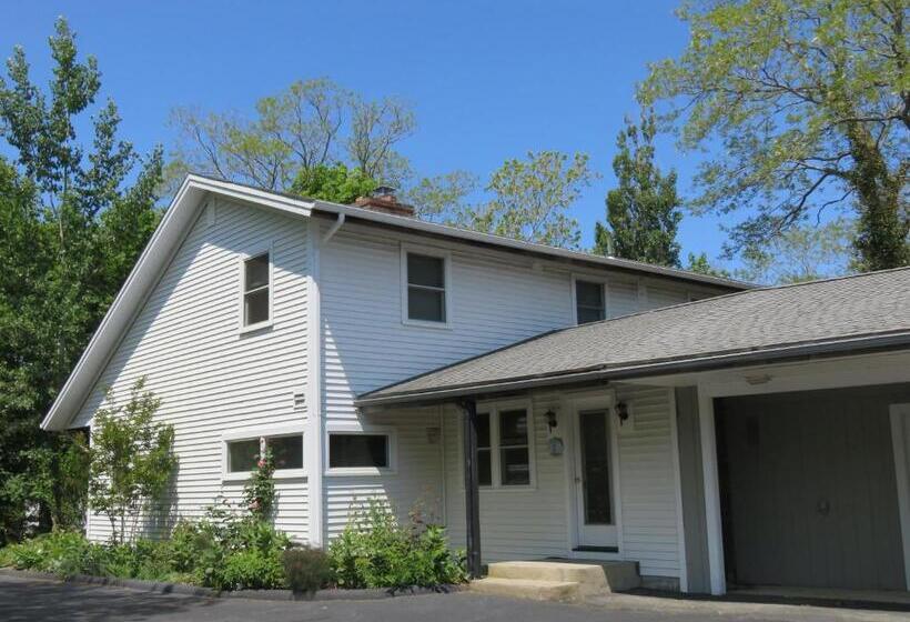 فندق على الطريق The Even Tide