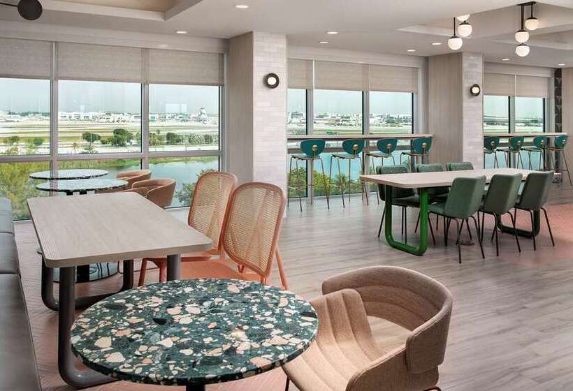 فندق Home2 Suites By Hilton Miami Airport South Blue Lagoon