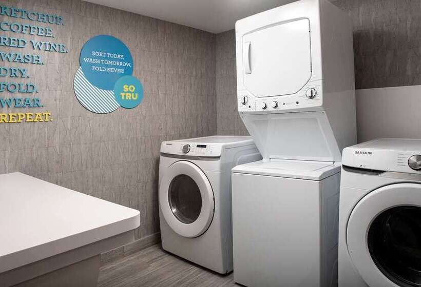 فندق Home2 Suites By Hilton Miami Airport South Blue Lagoon