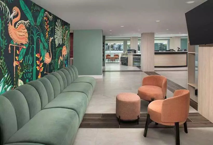 ホテル Home2 Suites By Hilton Miami Airport South Blue Lagoon