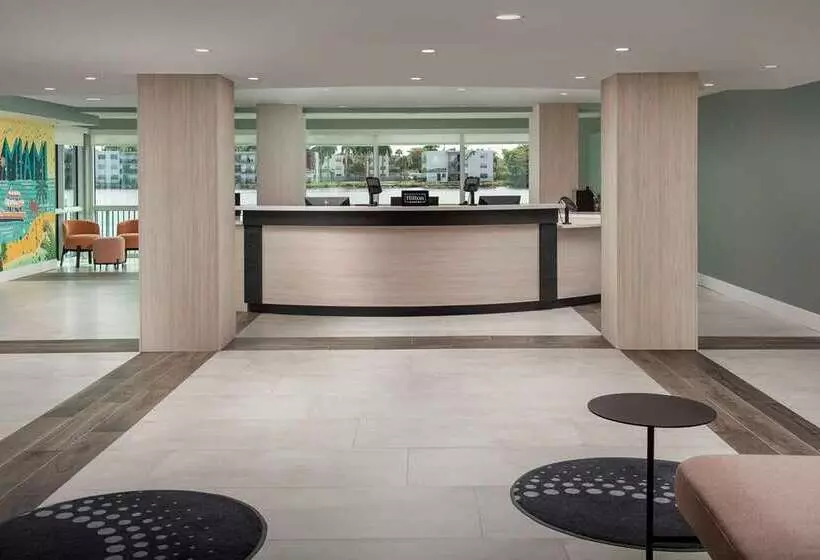 ホテル Home2 Suites By Hilton Miami Airport South Blue Lagoon