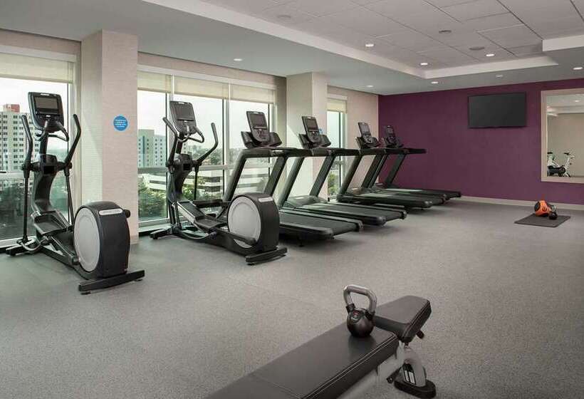 فندق Home2 Suites By Hilton Miami Airport South Blue Lagoon