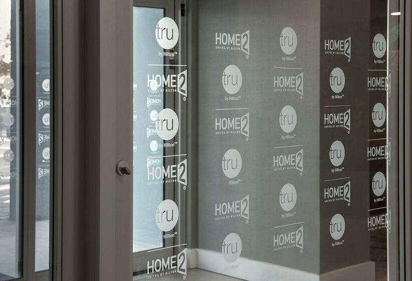 فندق Home2 Suites By Hilton Miami Airport South Blue Lagoon