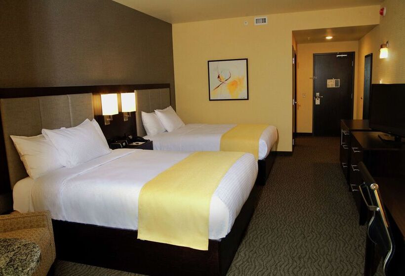 DoubleTree by Hilton Hotel Bemidji