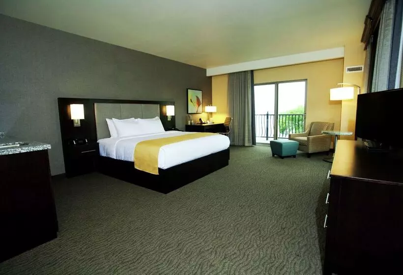 DoubleTree by Hilton Hotel Bemidji