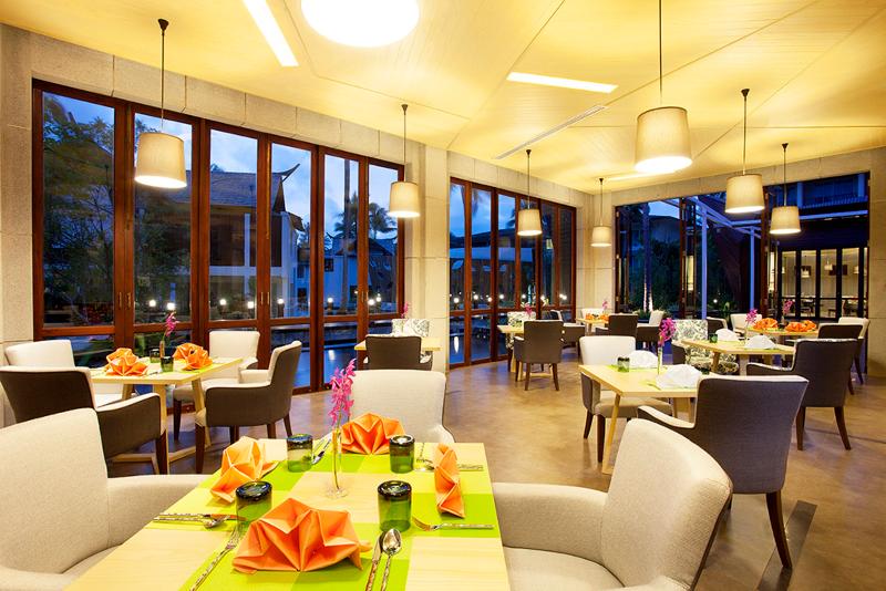 Graceland Khaolak Beachfront Resort