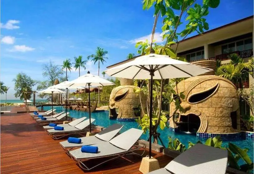 Graceland Khaolak Beachfront Resort