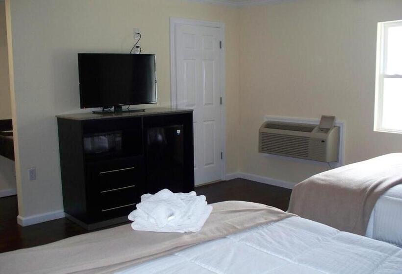 호텔 Budget Inn & Suites